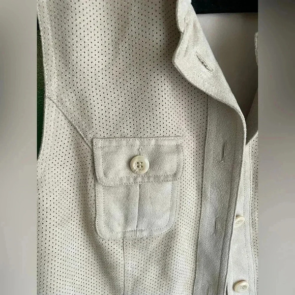 Chico’s Vegan Suede Vest Jacket Size 0 Small EUC! - Picture 2 of 4
